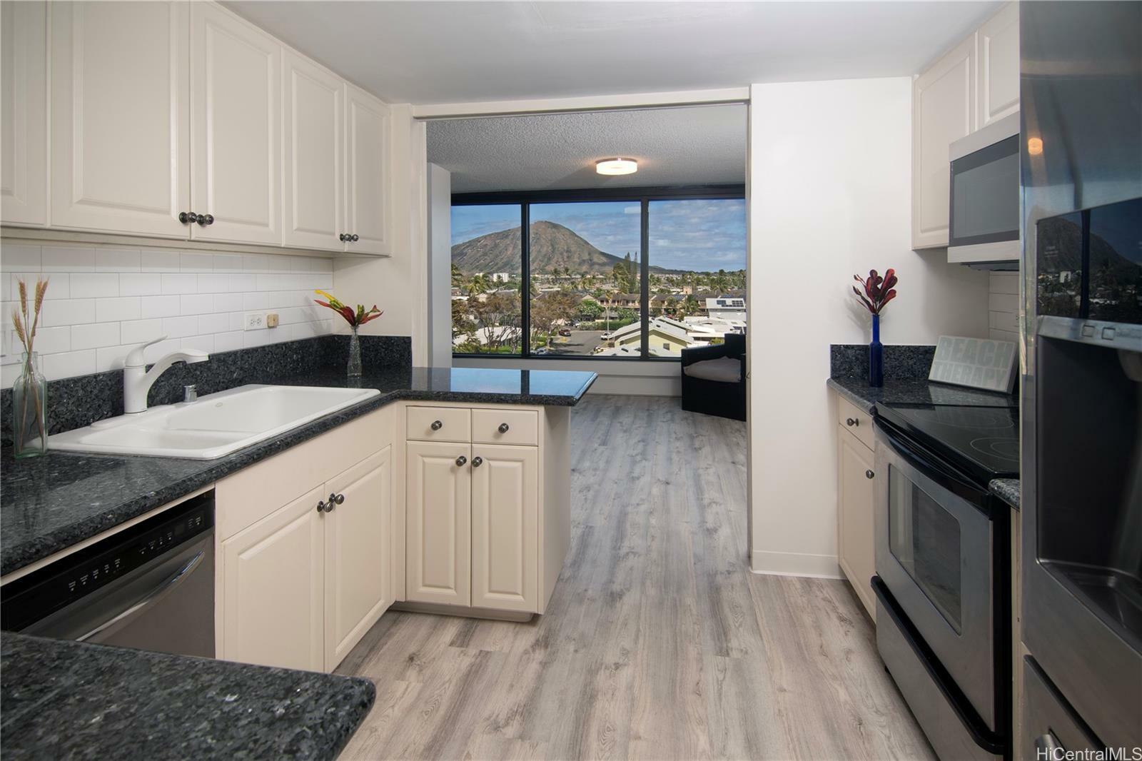 Property Photo: 250 Kawaihae Street 1D HI 96825