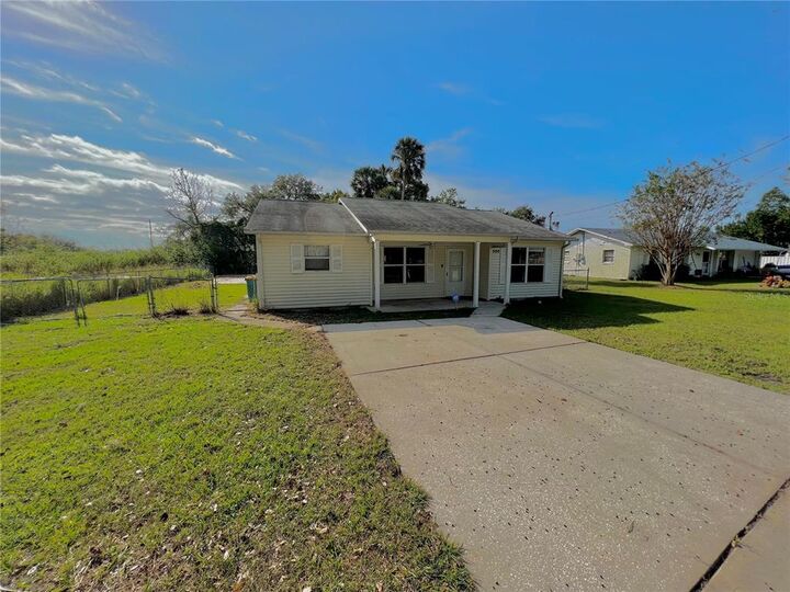 Property Photo: 500 E Caroline Street FL 32778