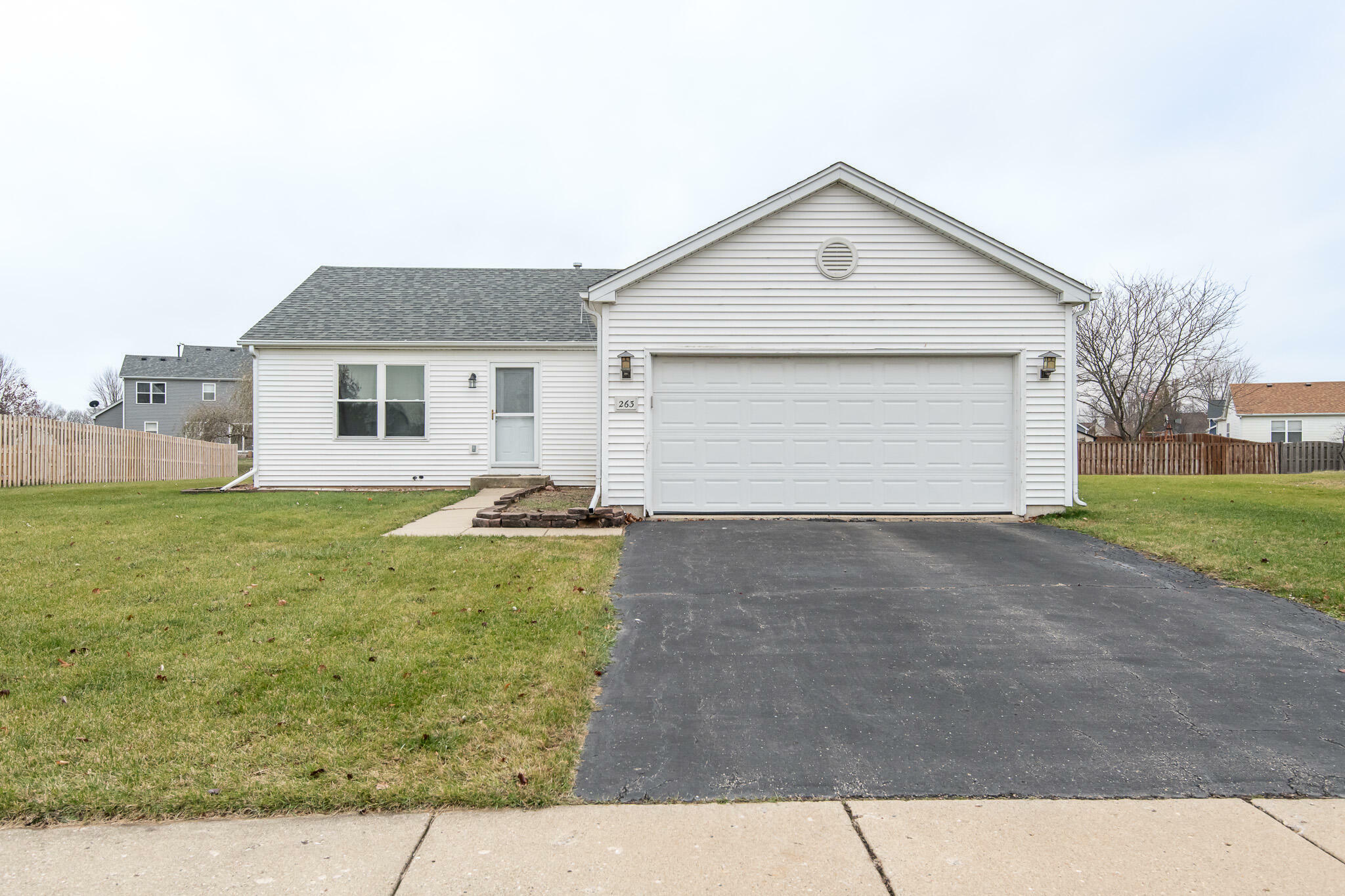 Property Photo: 263 Deer Path Dr WI 53128