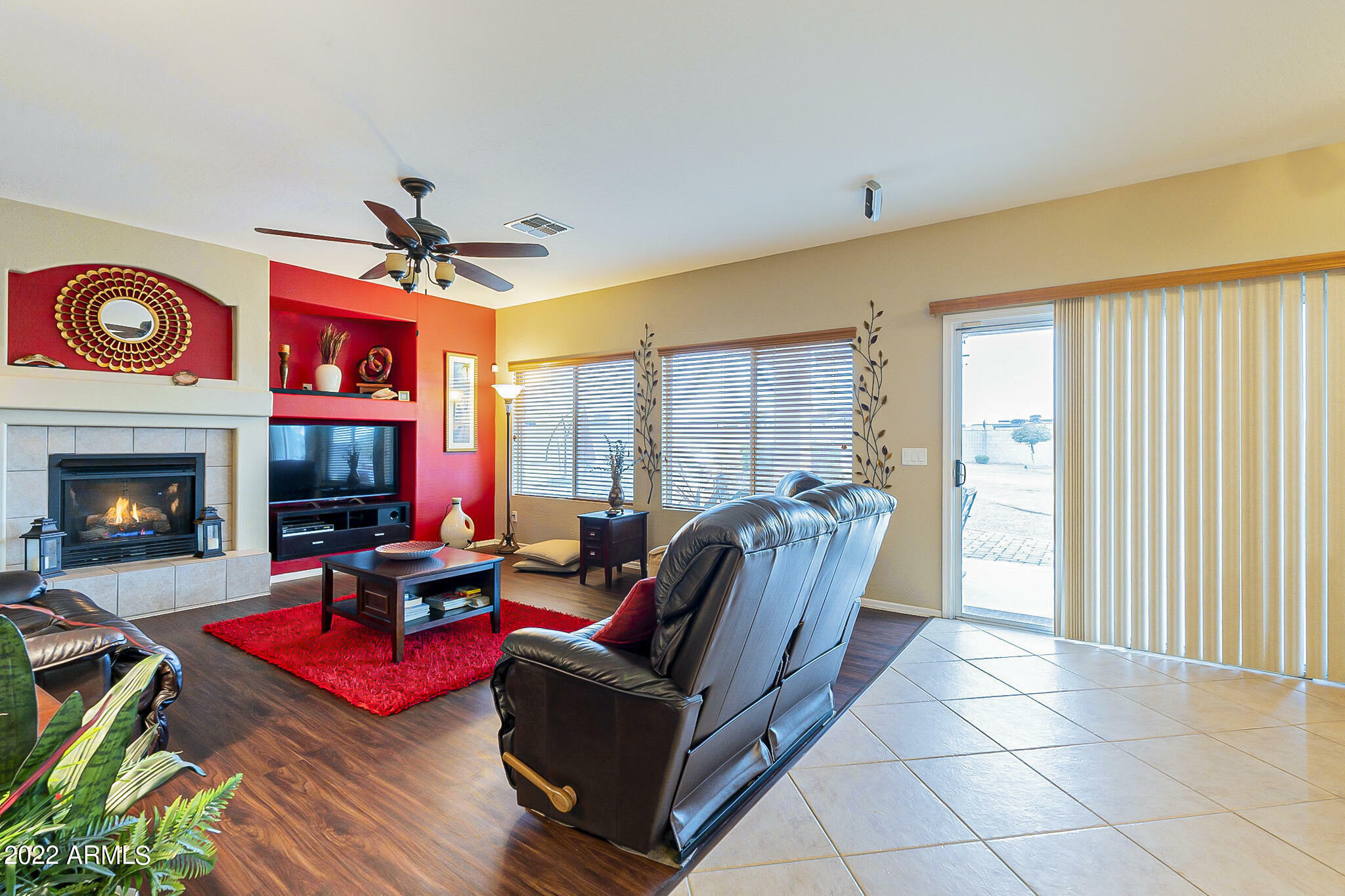 Property Photo:  9646 W Alice Avenue  AZ 85345 