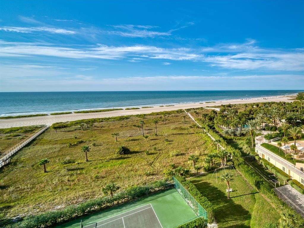 Property Photo:  1230 Gulf Boulevard 1008  FL 33767 