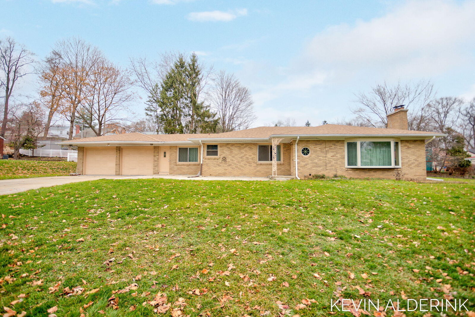 Property Photo:  1661 Forrester Street SE  MI 49508 