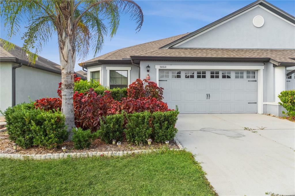 Property Photo:  5860 Great Salt Court  FL 33805 