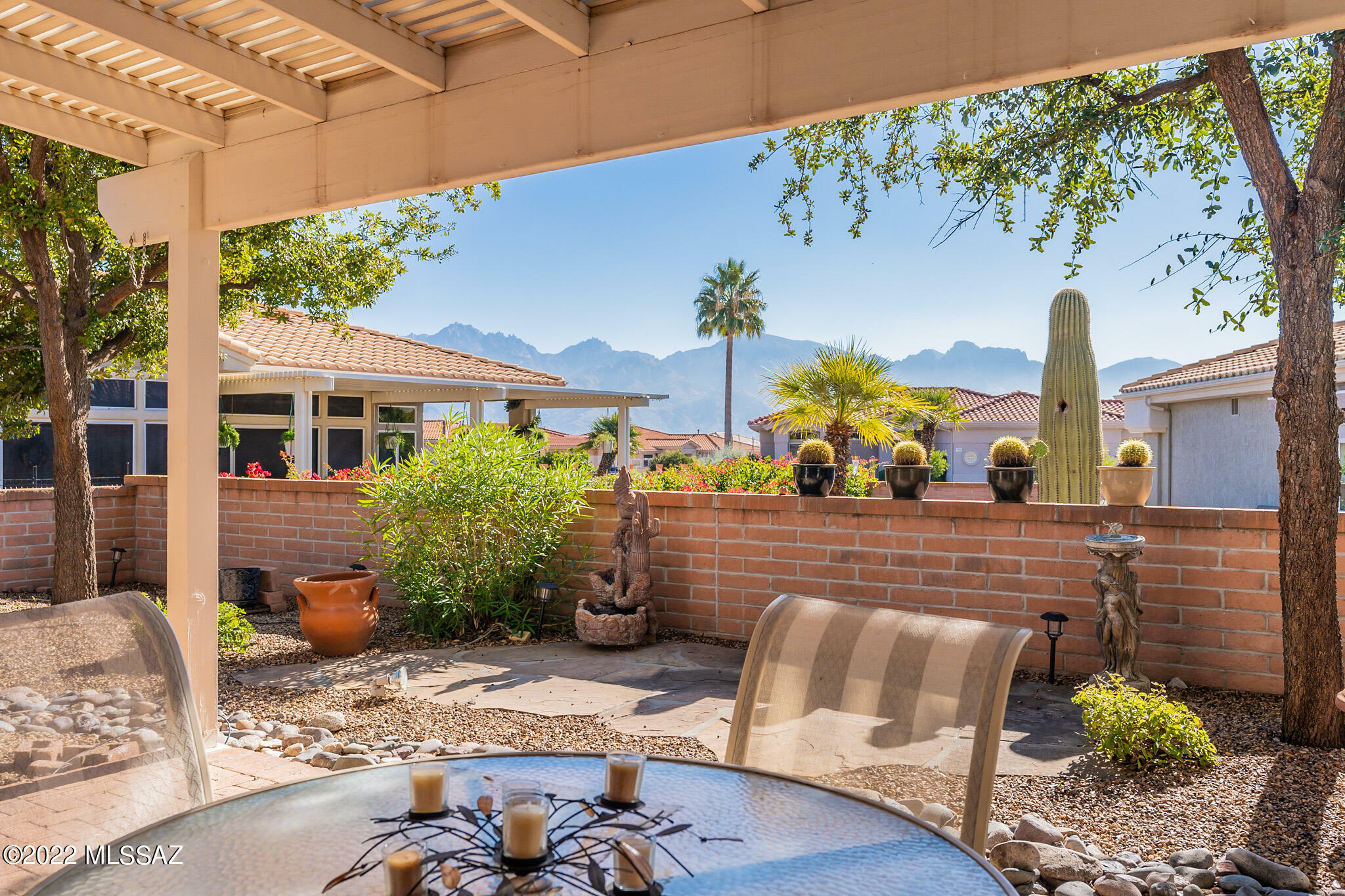 Property Photo:  1830 E Royal Ridge Way  AZ 85755 