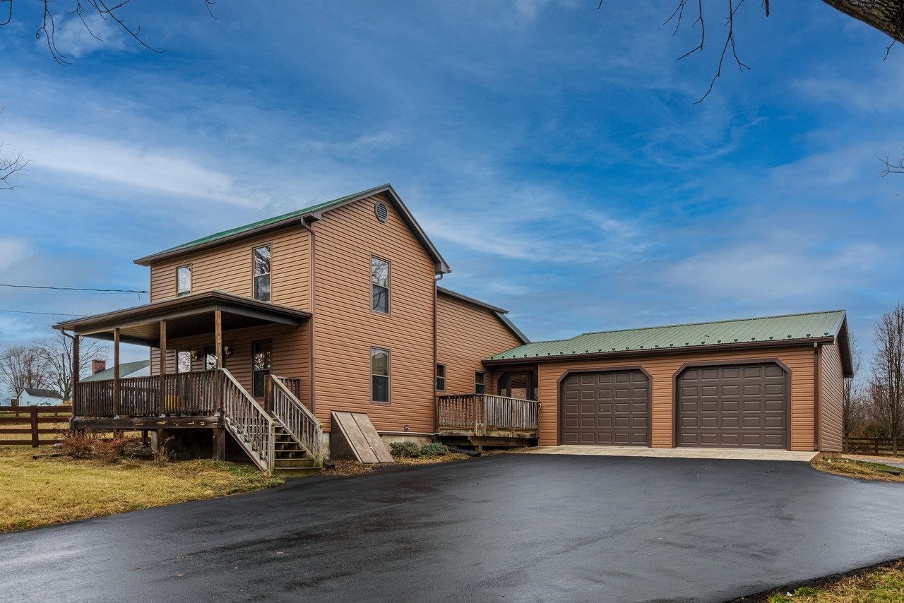 2 bed Elkton home for sale 13975 Rockingham Pike, Elkton, VA 22827