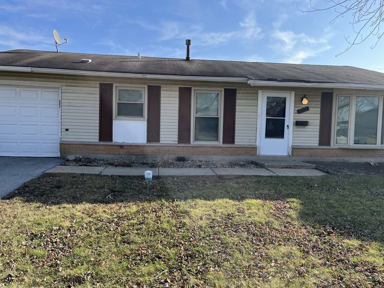 Property Photo:  17611 Country Club Lane  IL 60478 