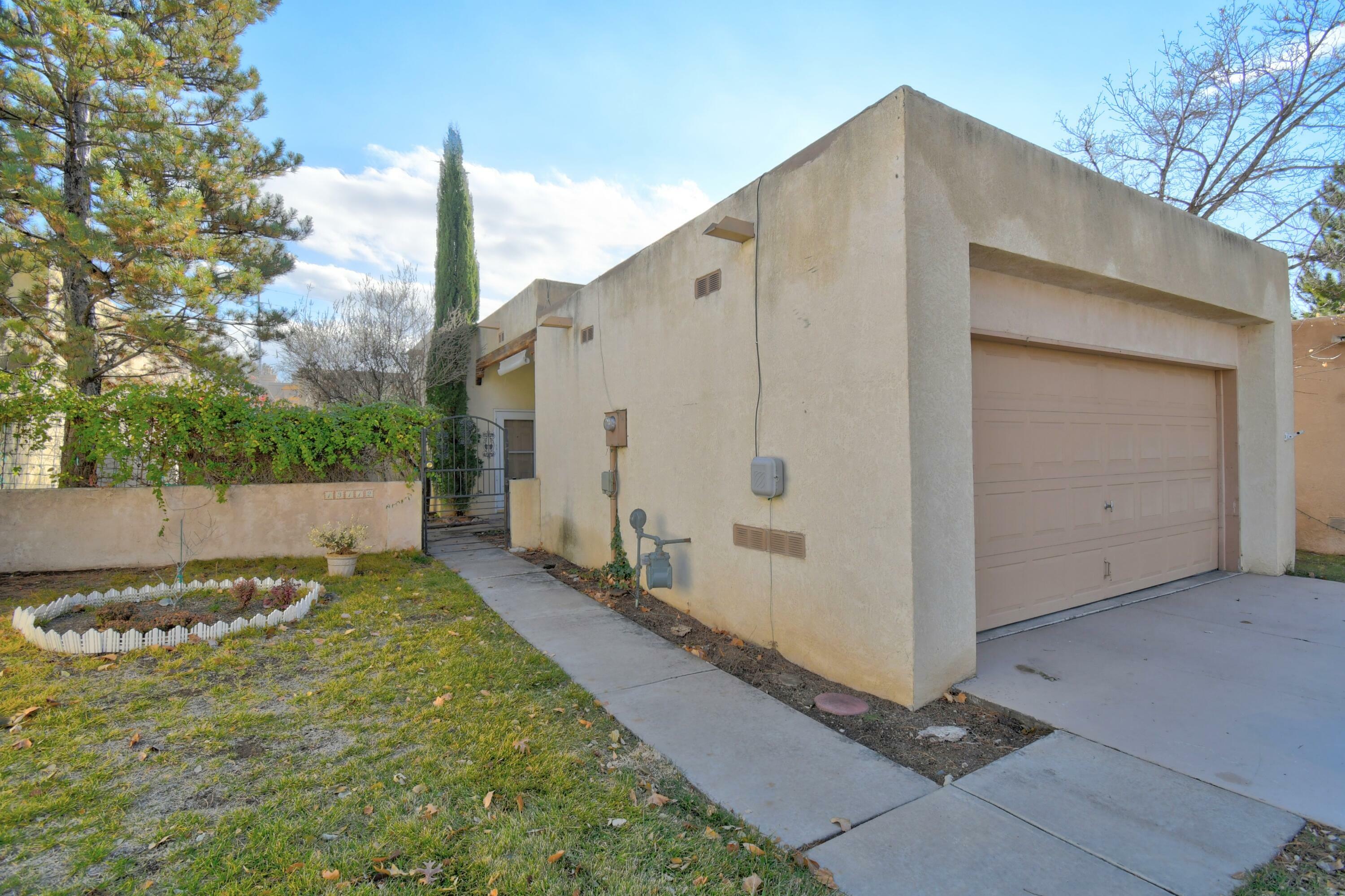 13112 Hidden Valley Drive SE  Albuquerque NM 87123 photo