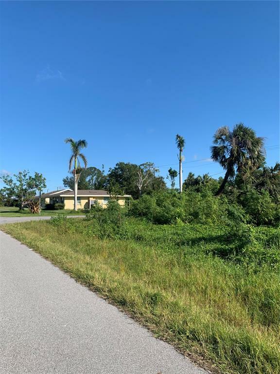 Property Photo:  397 Skylark Lane NW  FL 33952 