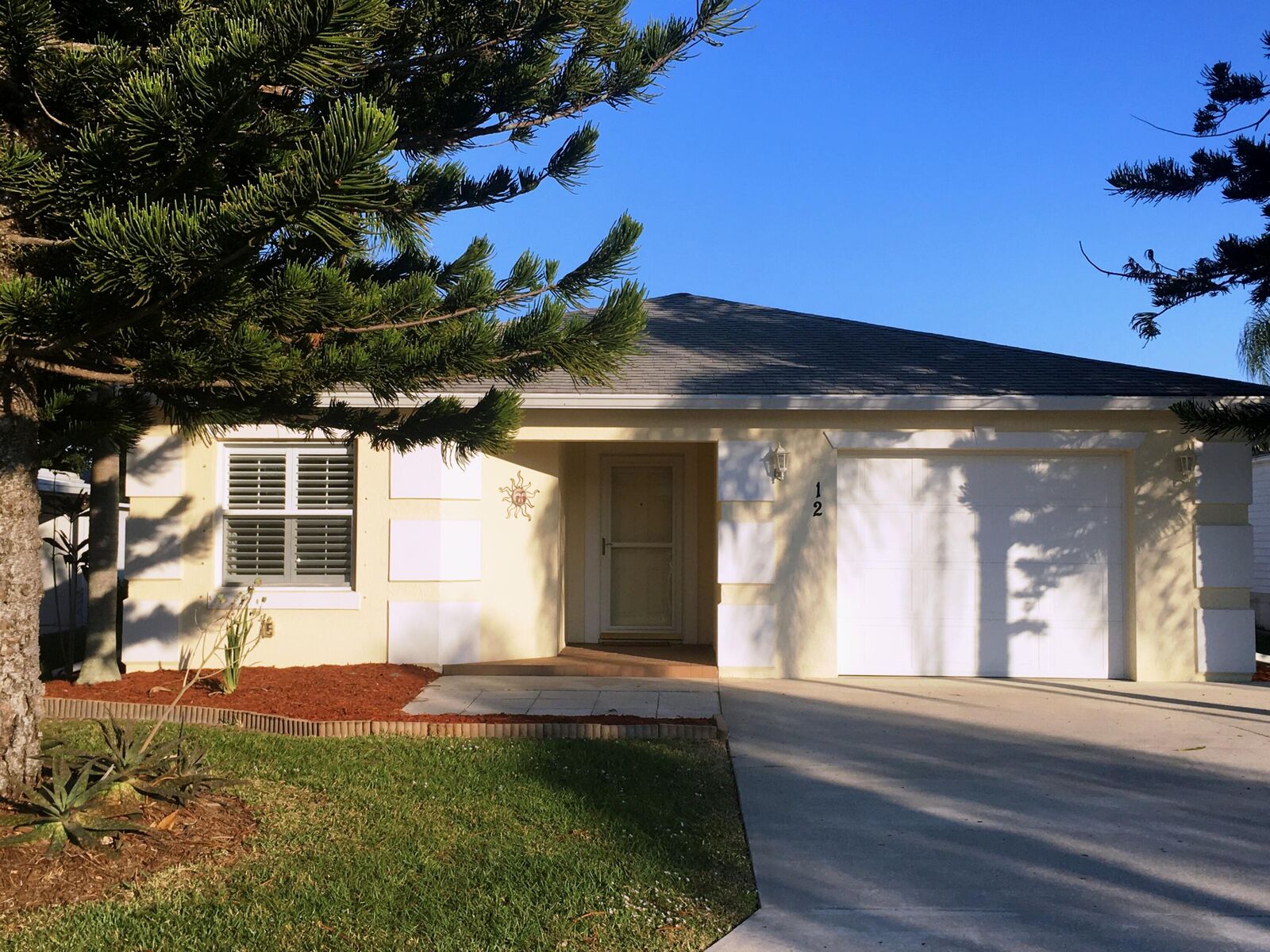 Property Photo: 12 SE Palo Alto Lane FL 34952