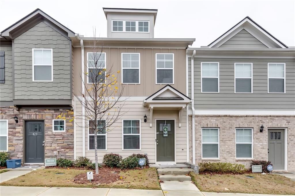 Property Photo:  821 Ambient Way SW  GA 30331 
