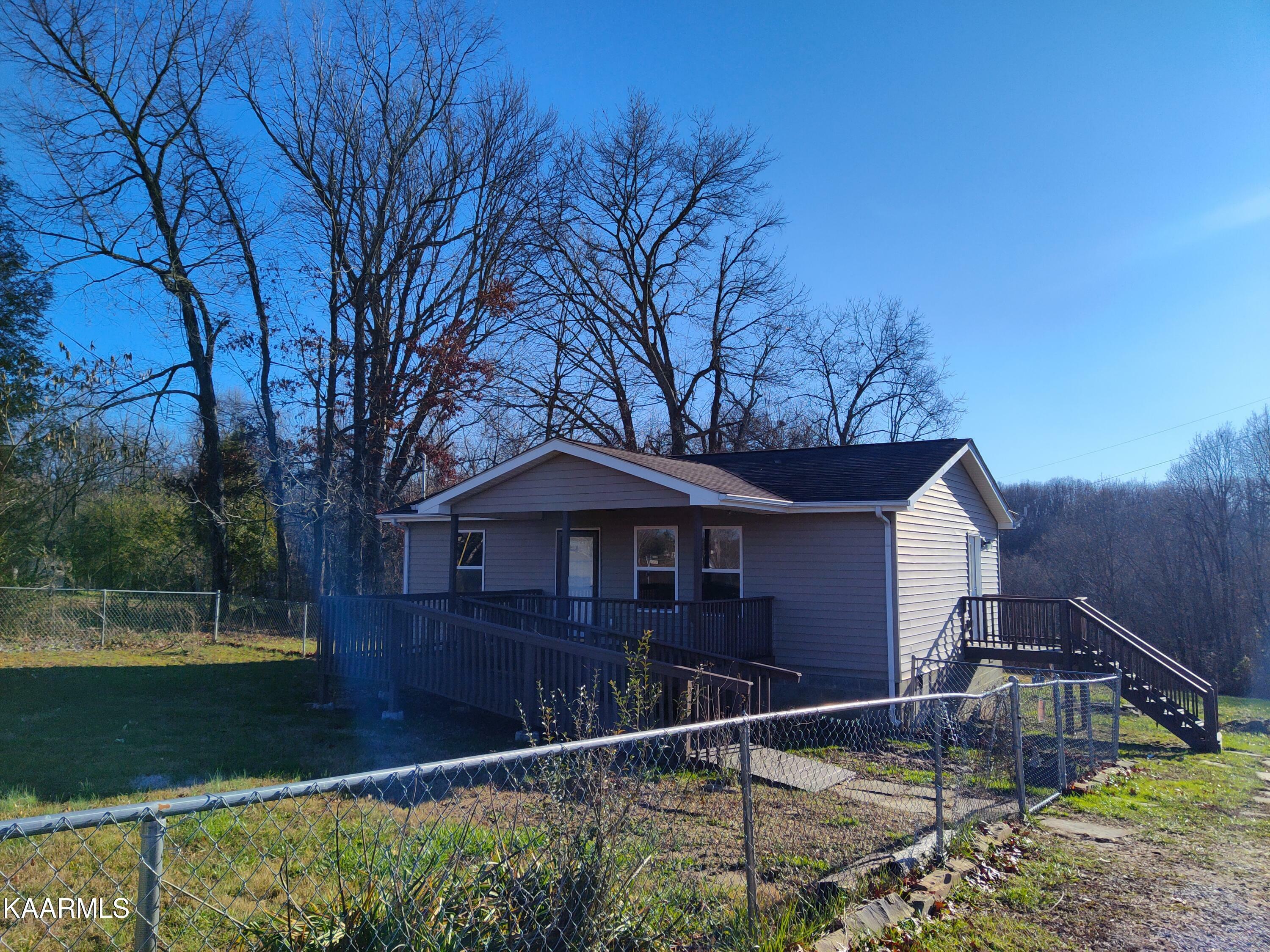 531 Pea Ridge Rd  Sunbright TN 37872 photo