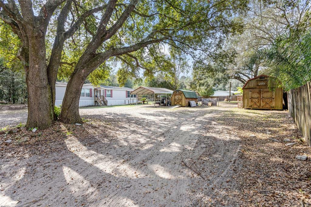 Property Photo:  39716 Sunburst Drive  FL 33525 