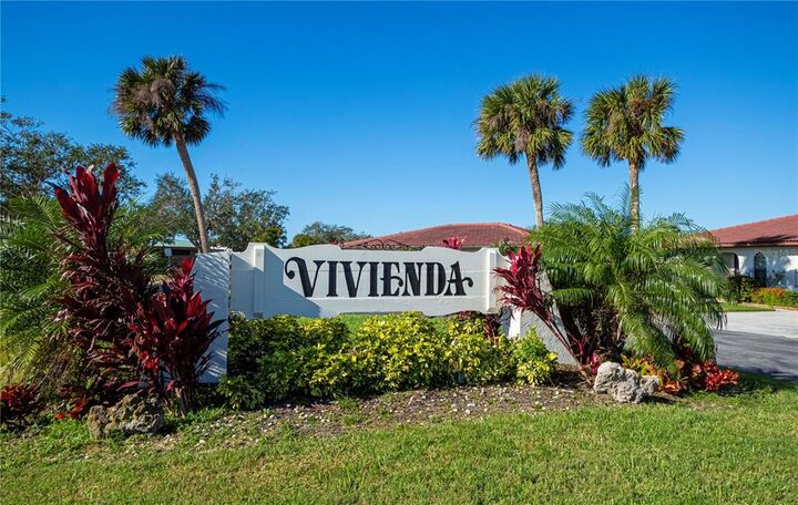 Property Photo: 854 Senda Plata 22 FL 34293