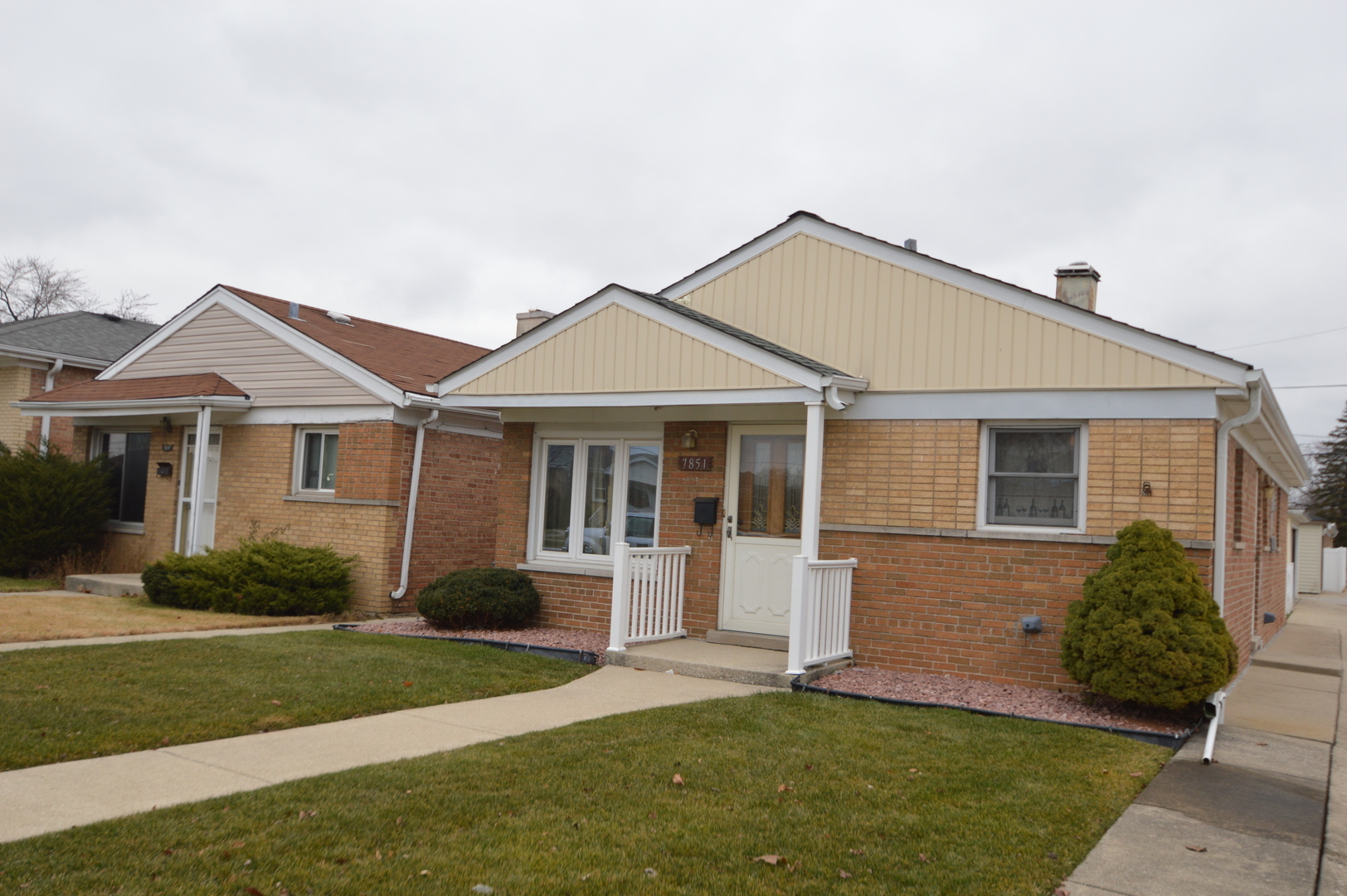 Property Photo:  7851 S Melvina Avenue  IL 60459 