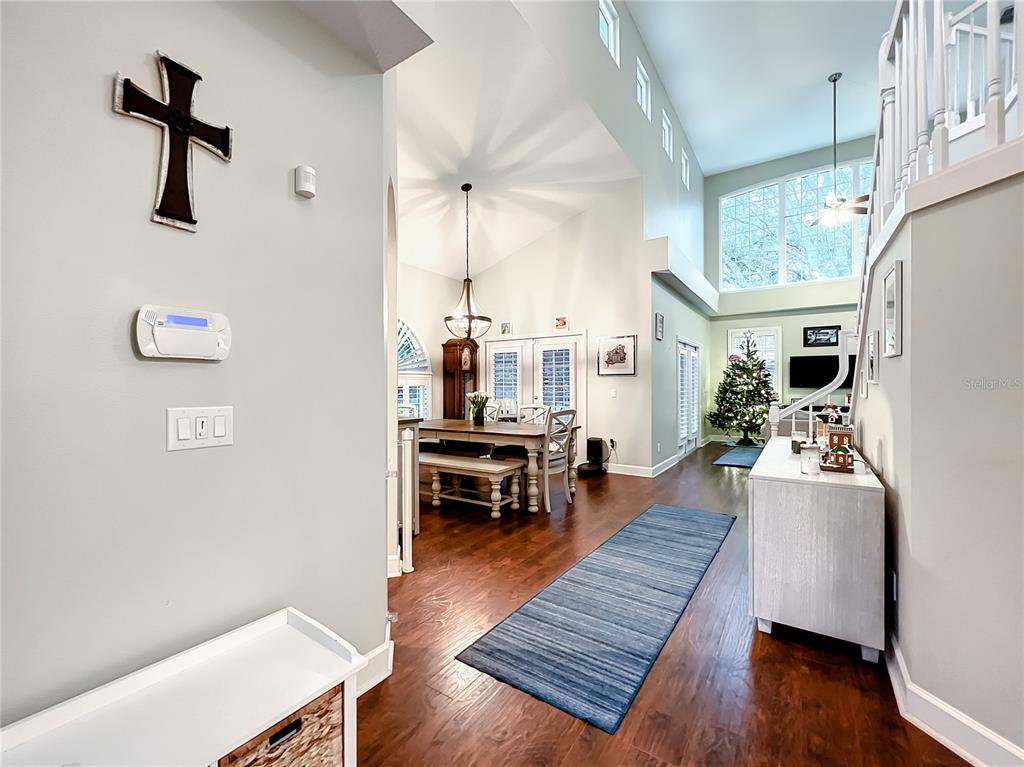 Property Photo: 5102 Maid Marion Court FL 33647
