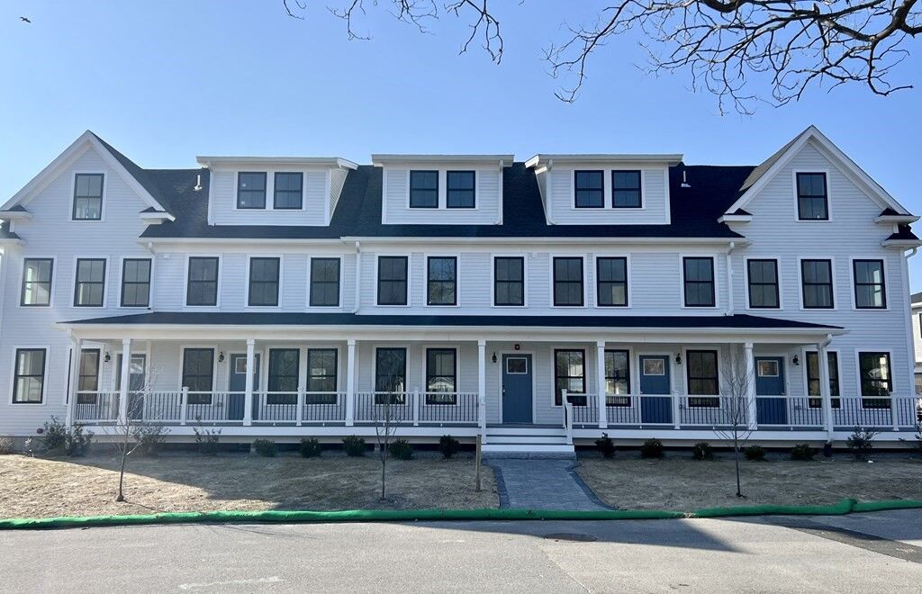 Property Photo: 6 Macdonald Terrace B MA 02066