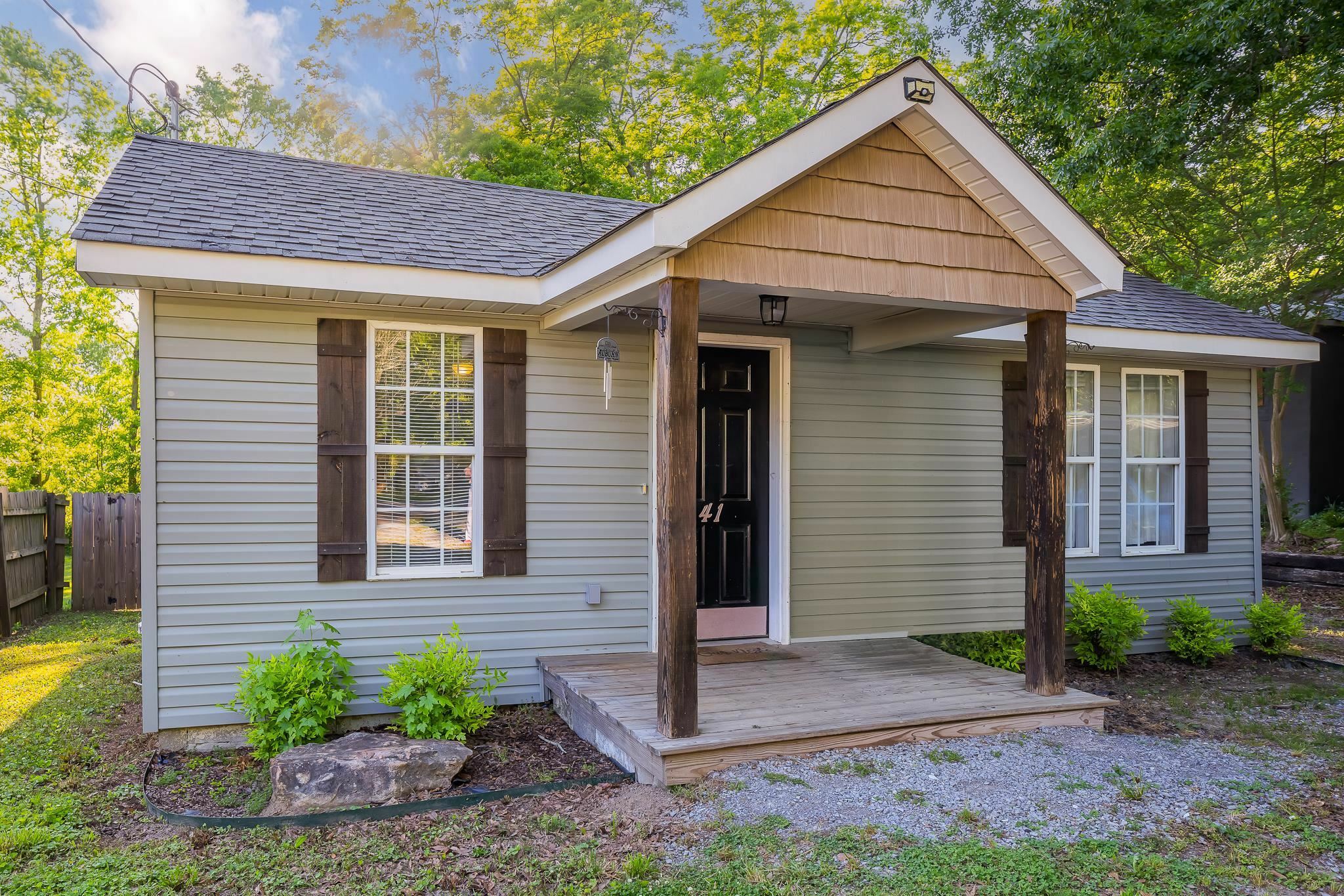 Property Photo: 41 3rd St NE AL 35016