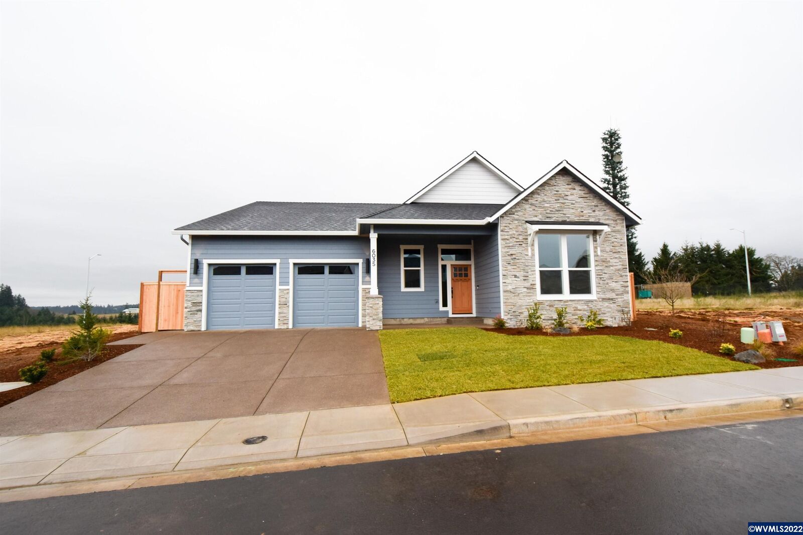 Property Photo: 6035 Evangelista St S OR 97306