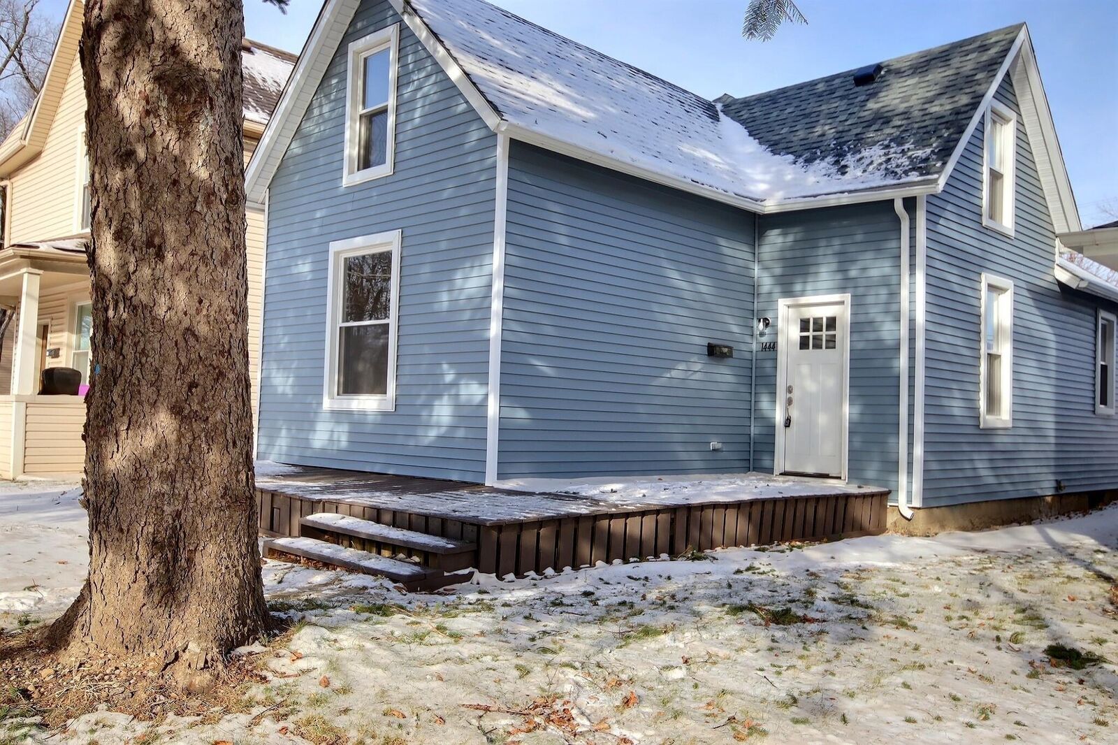 Property Photo: 1444 Taylor Street IN 46802