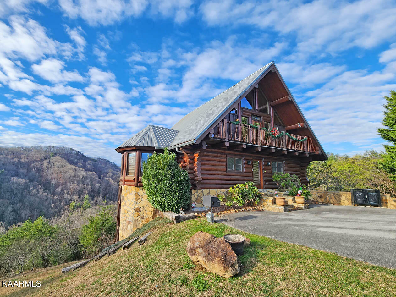 Property Photo: 2450 Smoky Vista Way TN 37862