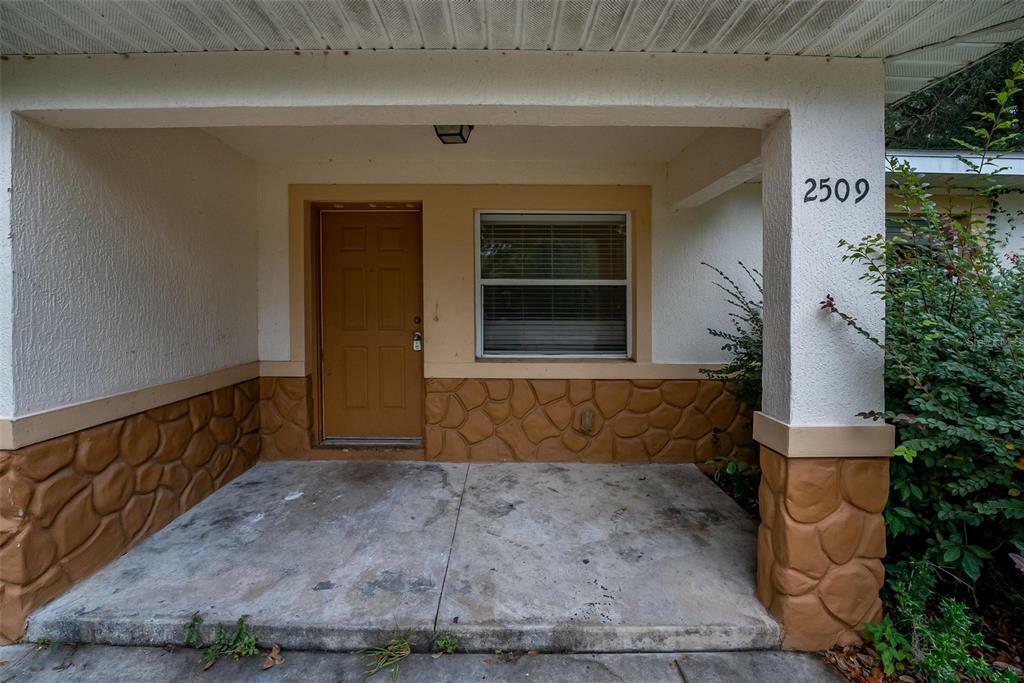 Property Photo:  2505 Myer Avenue  FL 34748 