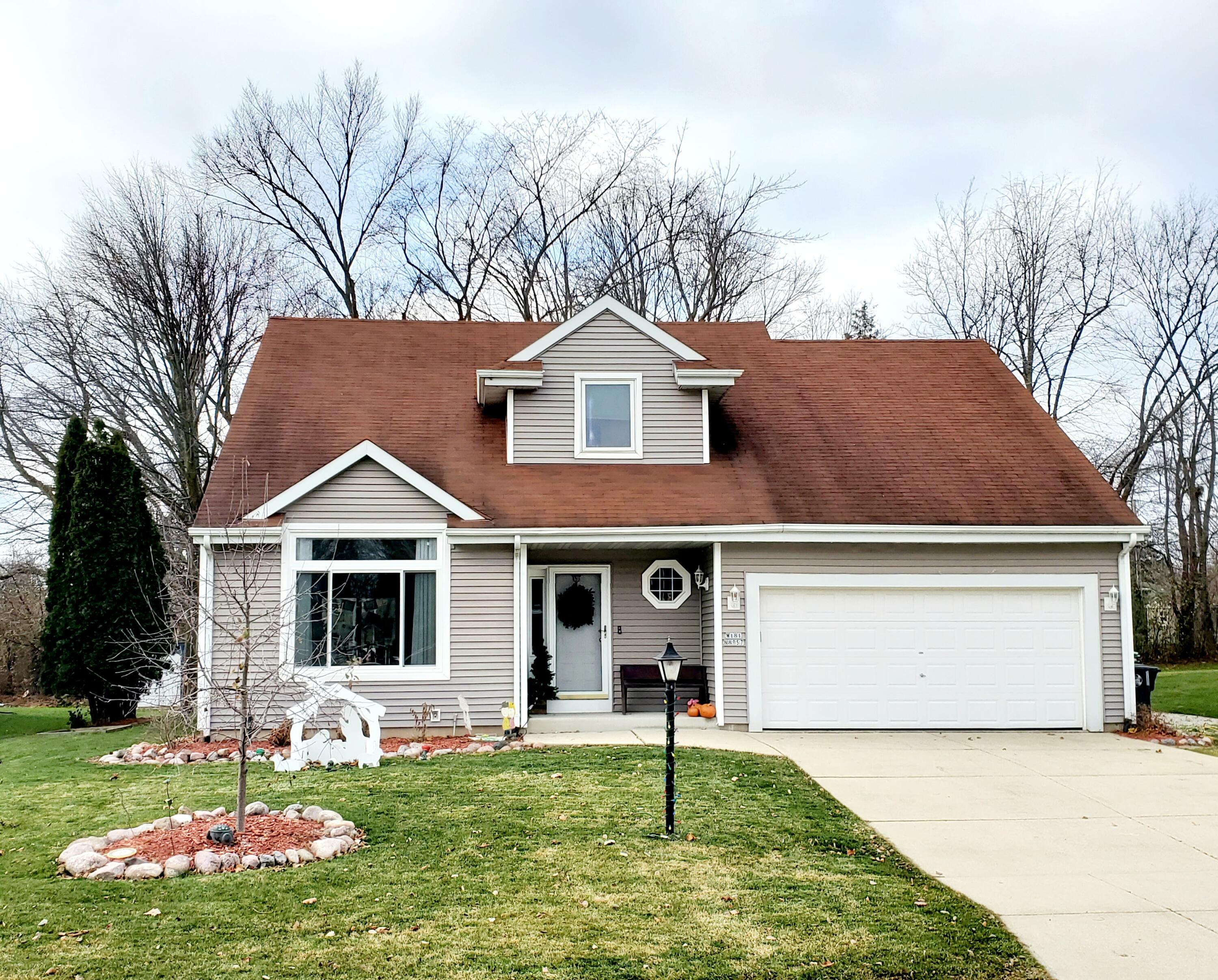 W181n8957 Melanie Ln  Menomonee Falls WI 53051 photo