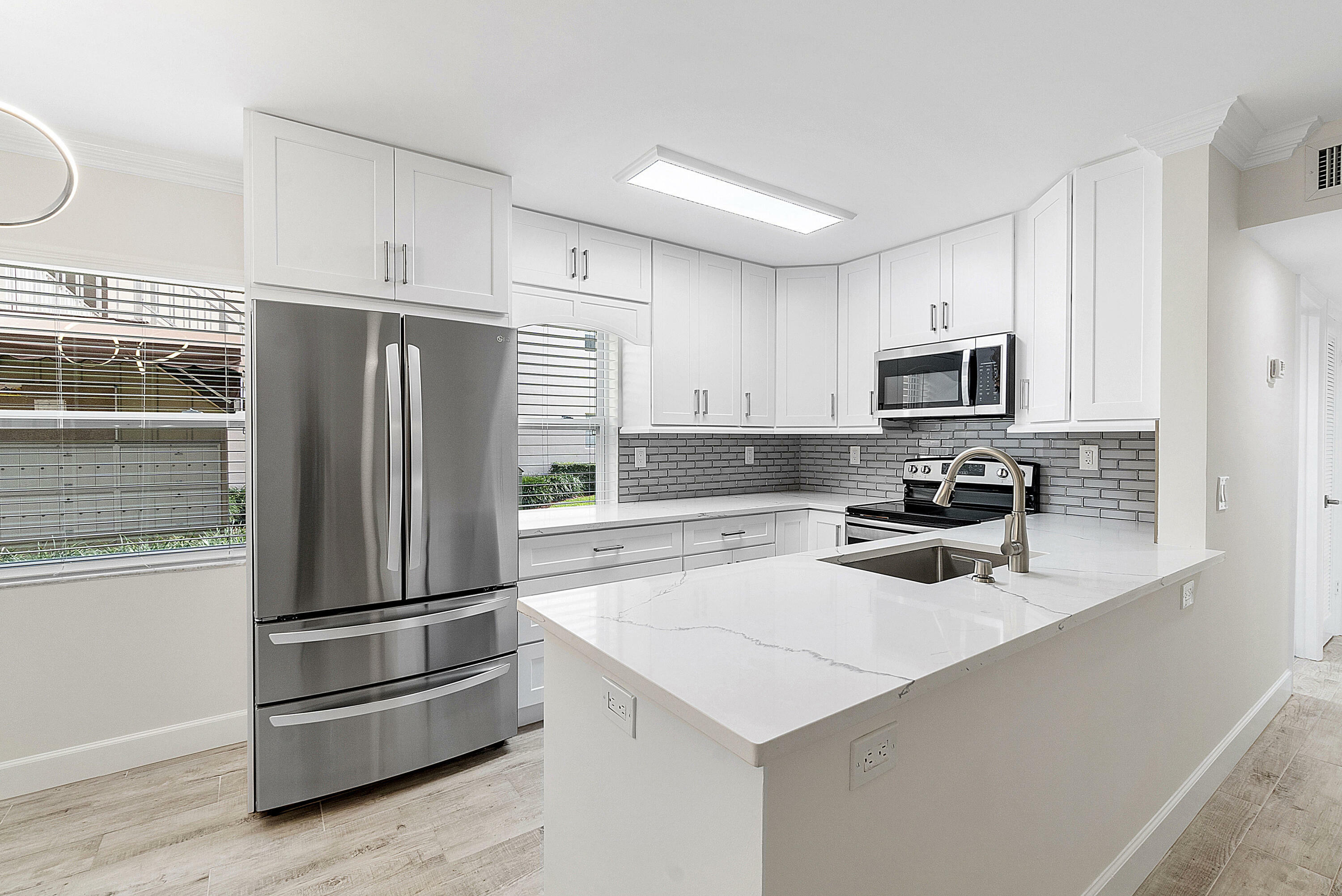 Property Photo: 347 Capri H 347 FL 33484