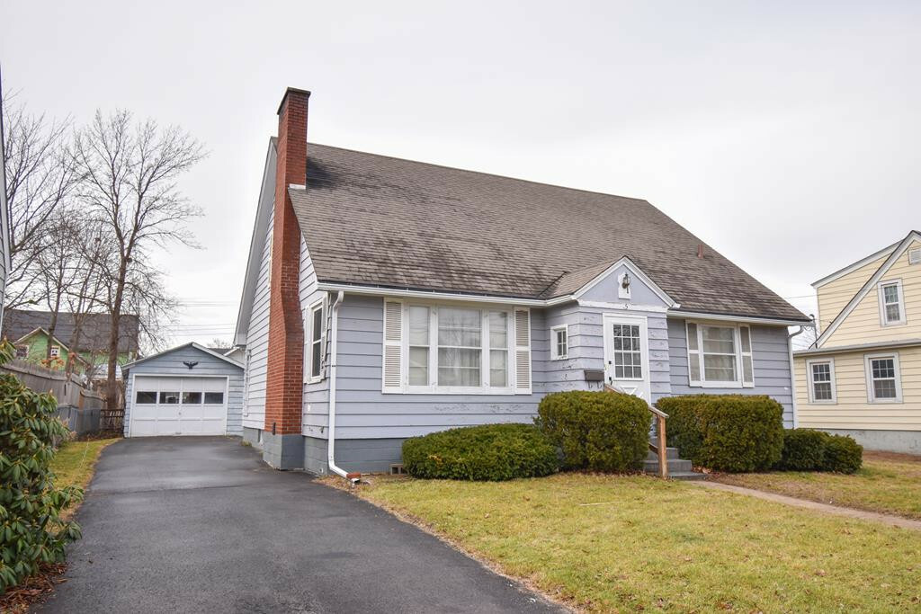 Property Photo:  5 Lynde Street  NY 12901 