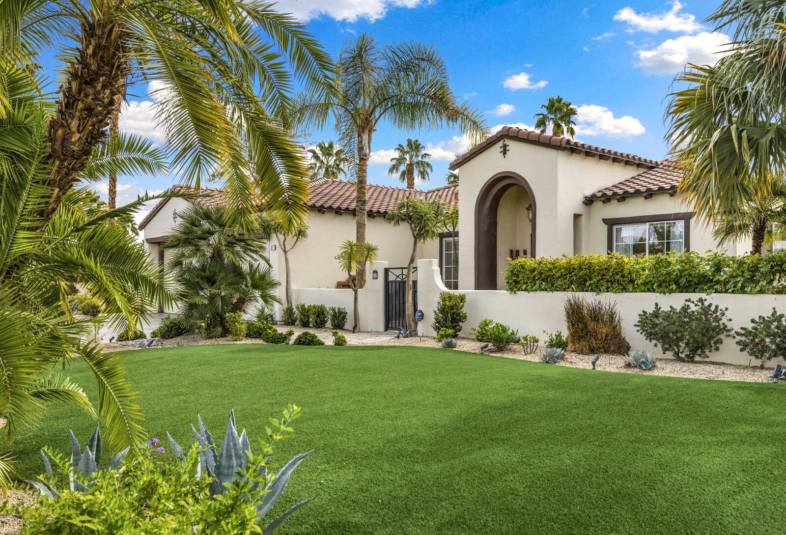Property Photo:  13 Bellisimo Court  CA 92270 