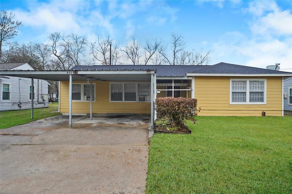 Property Photo: 5939 Southwind Street TX 77033