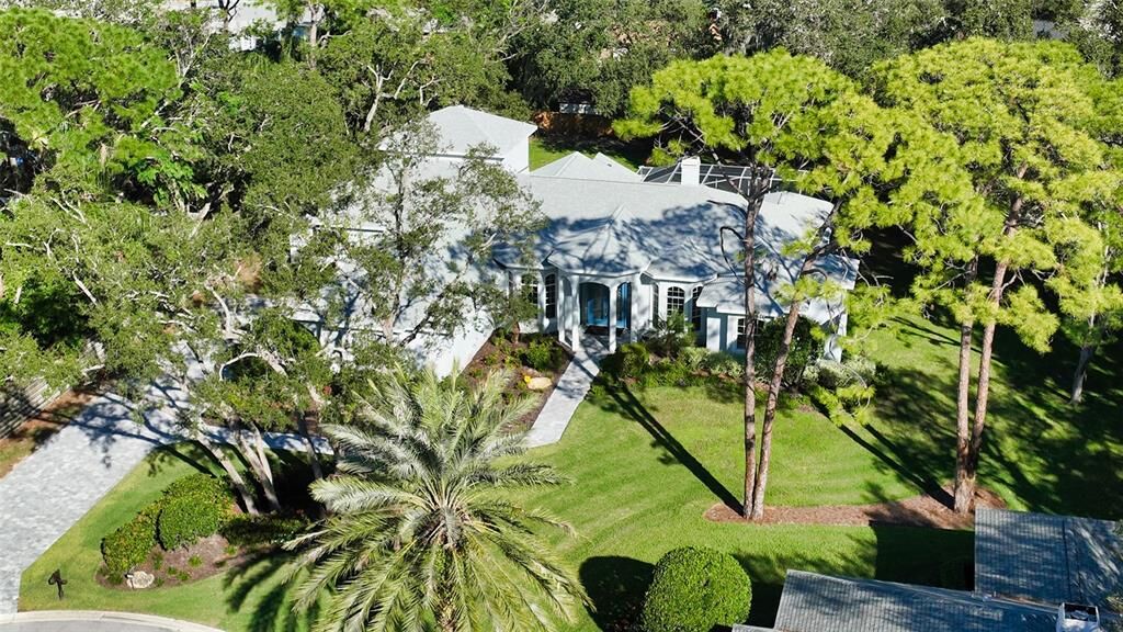 Property Photo: 4709 Sonada Court FL 34231