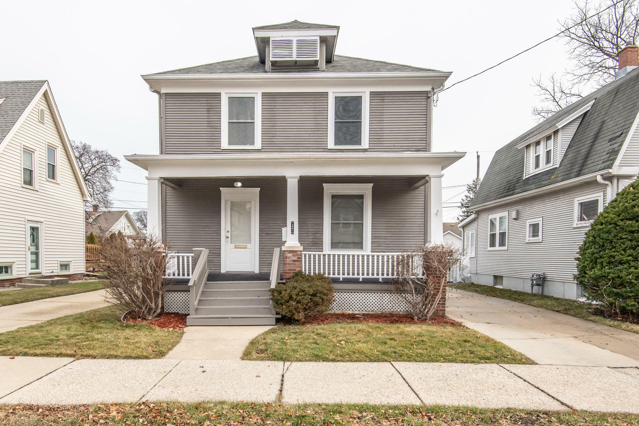 Property Photo: 2041 Lasalle St WI 53402