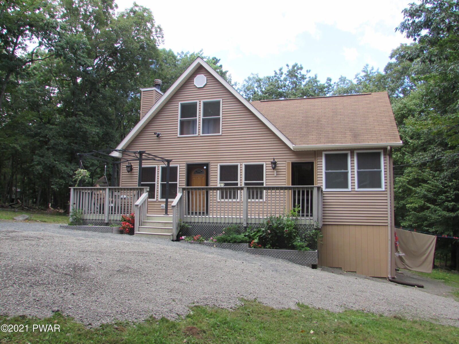 Property Photo: 105 Waterview Drive PA 18428