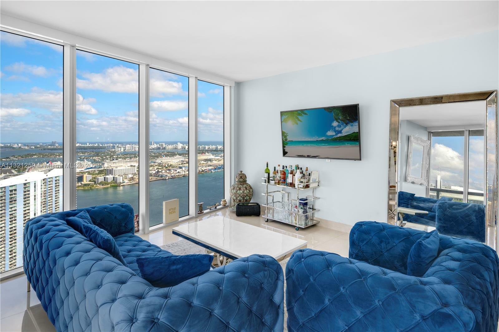 Property Photo:  465 Brickell Ave 5402  FL 33131 