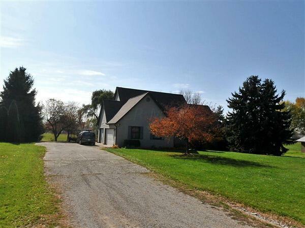 Property Photo:  345 Needles Drive SW  OH 43062 