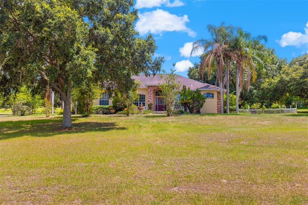 Property Photo: 37740 Sky Ridge Circle FL 33525