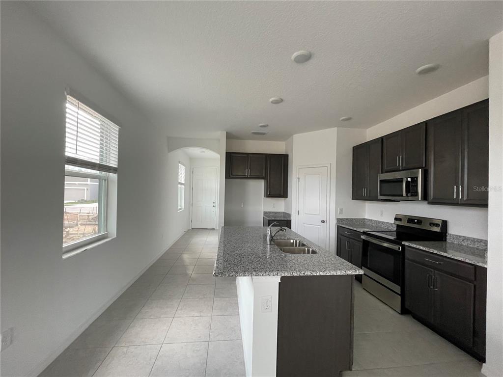 Property Photo:  6533 Great Bear Drive  FL 33805 