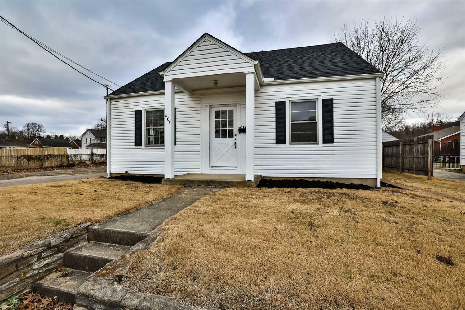 Property Photo:  607 Dair Ave  OH 45030 