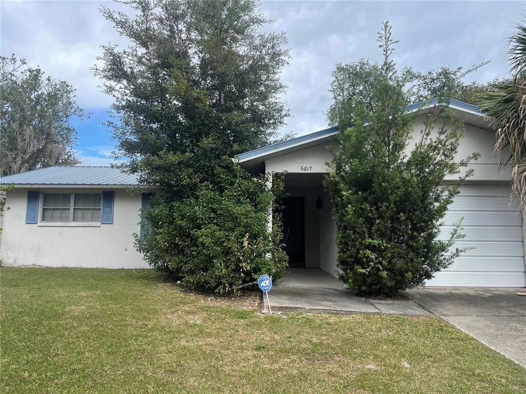 Property Photo:  6817 Kentucky Avenue  FL 34653 