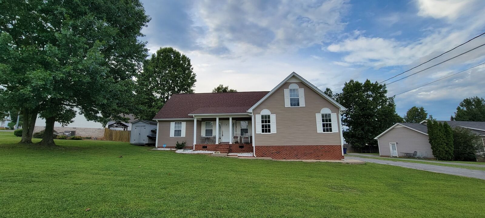 Property Photo:  112 Sanders St  TN 37160 