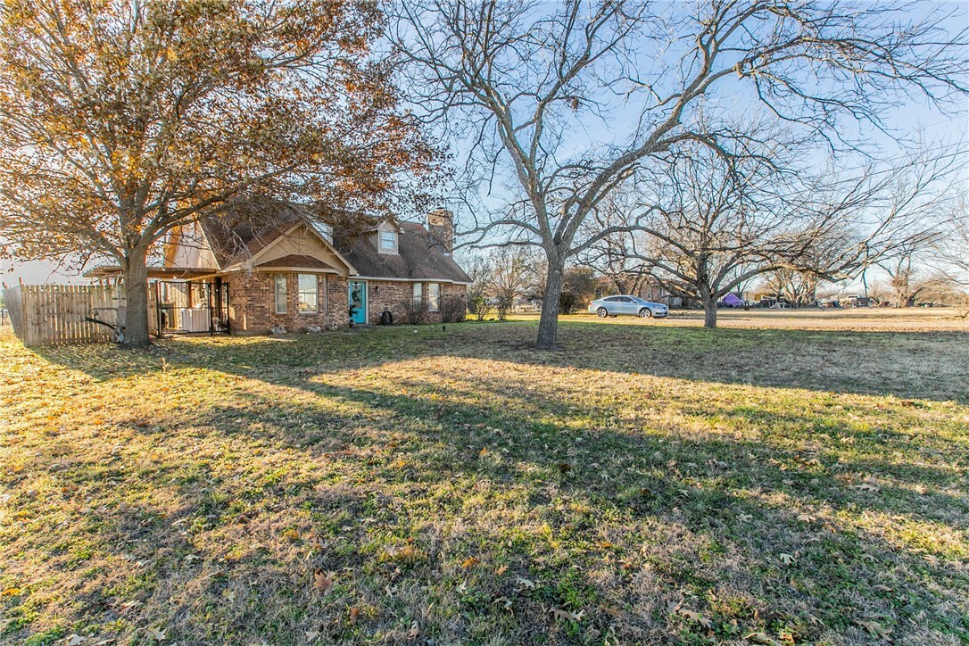 Property Photo:  275 Rabbit Run  TX 76712 