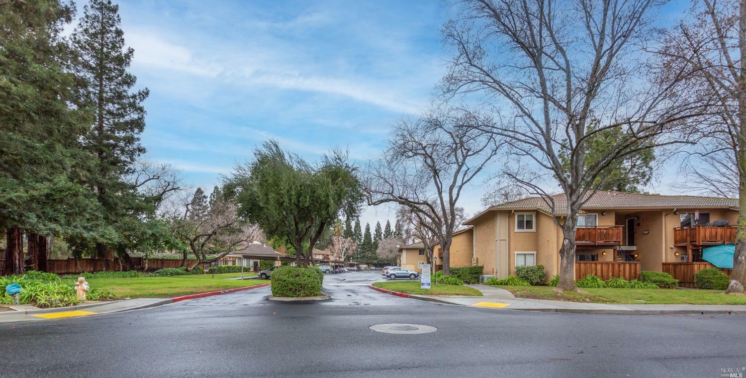 Property Photo:  542 Arcadia Drive  CA 95687 