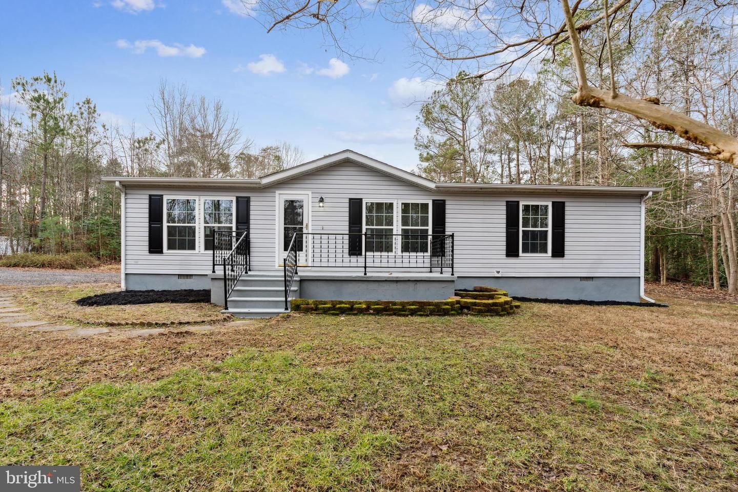 Property Photo: 48123 Peachtree Way MD 20653