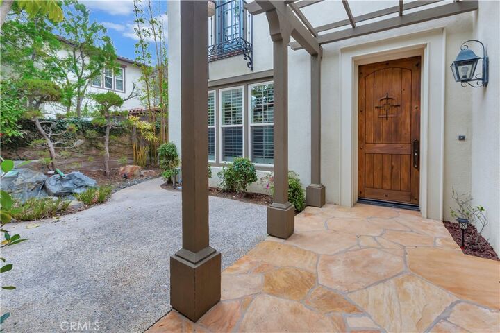 Property Photo:  21 Arches  CA 92603 