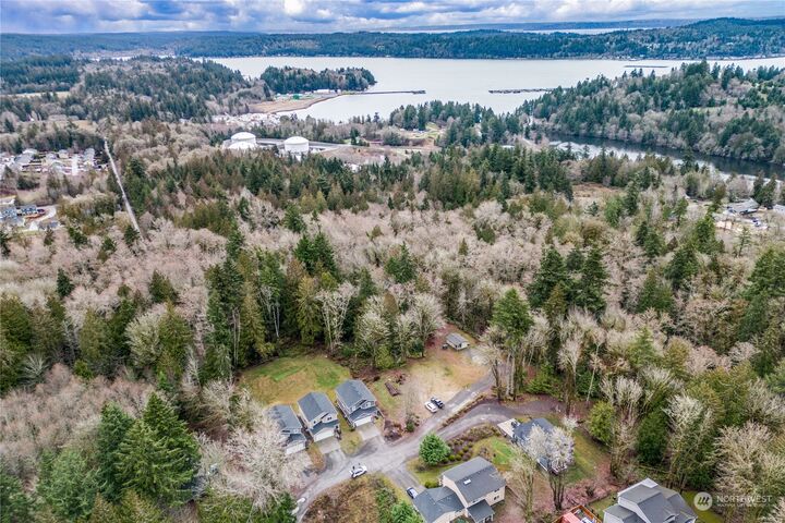 Property Photo: 7225 E Last Refuge Way WA 98366