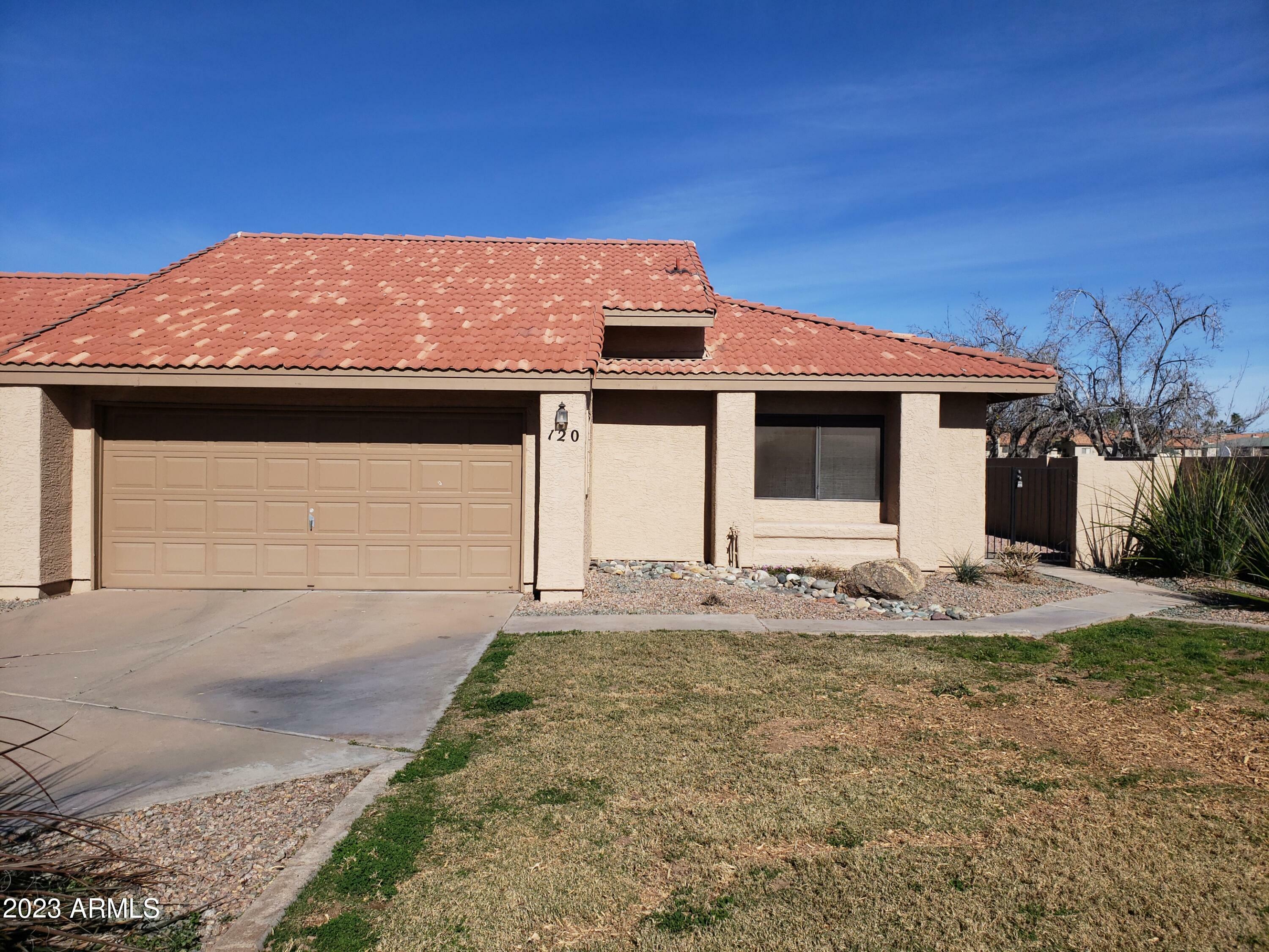 Property Photo: 945 N Pasadena Street 120 AZ 85201