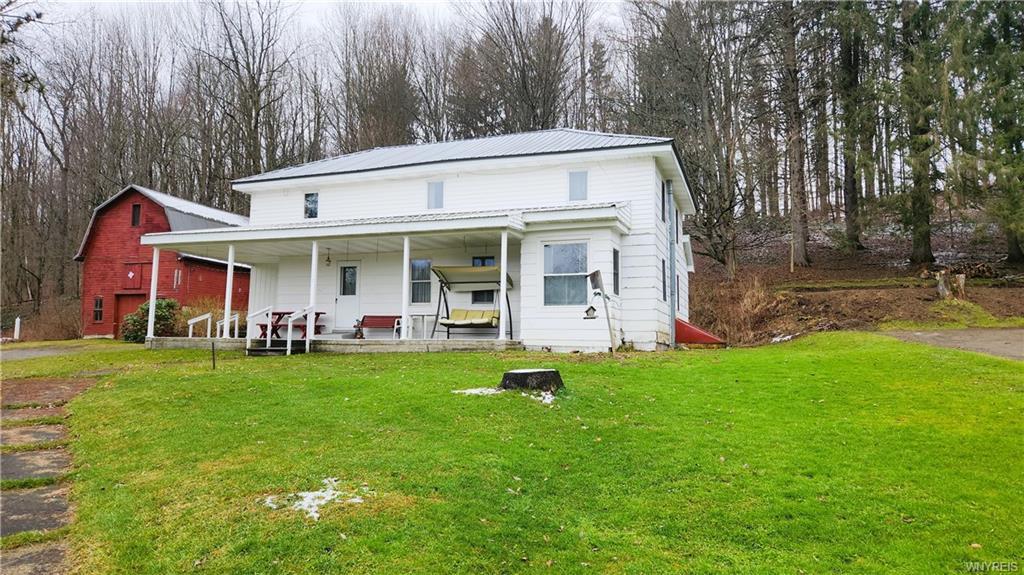 Property Photo:  6660 Railroad Avenue  NY 14024 