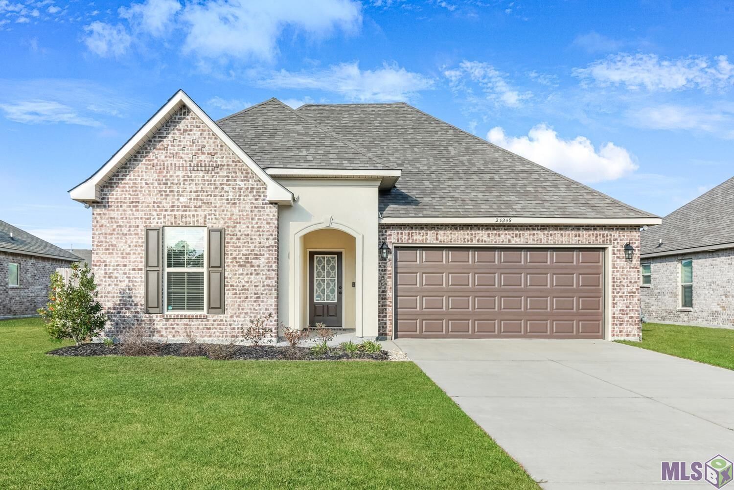 Property Photo:  23249 Berry View Dr  LA 70726 