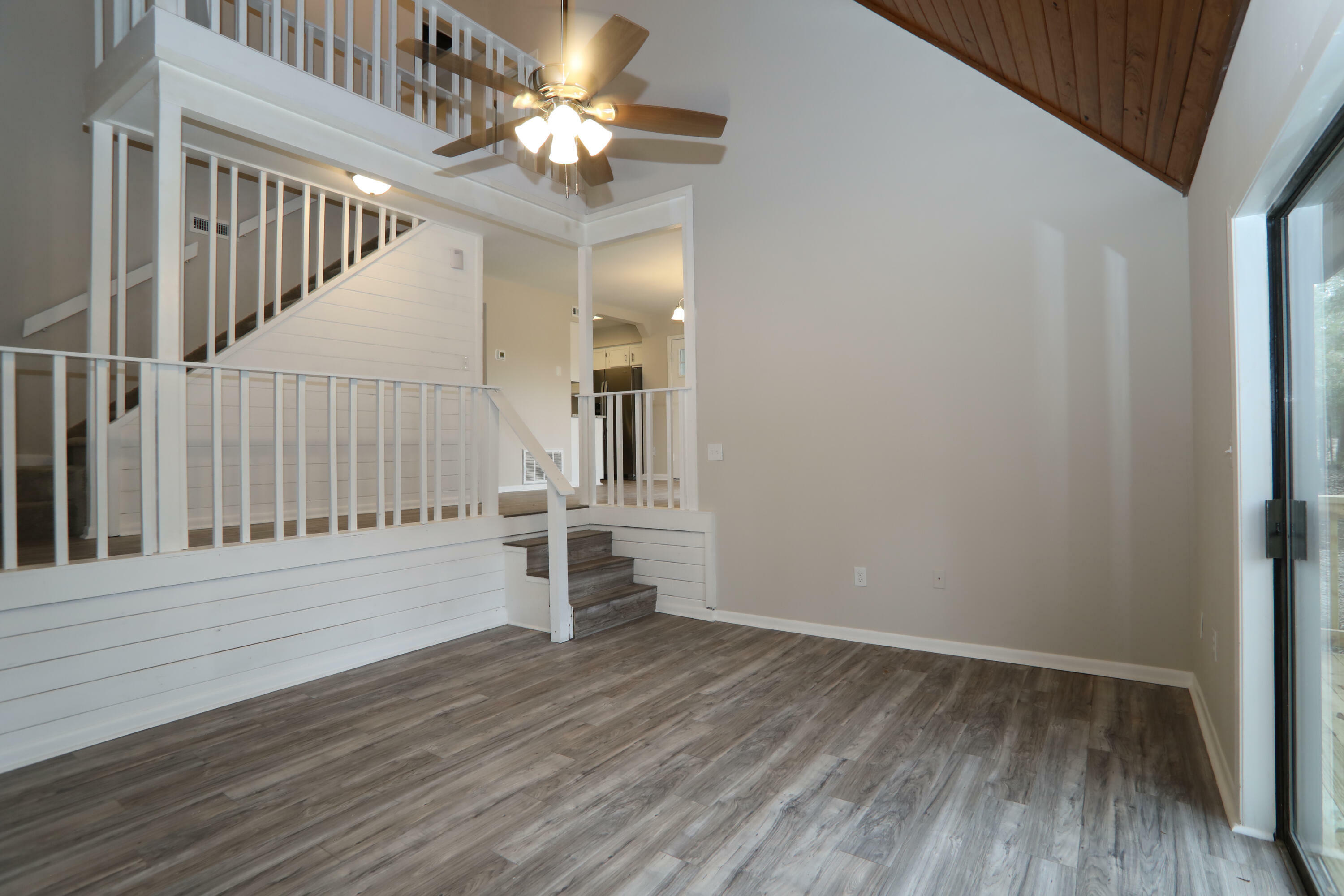 Property Photo: 403 Cook Street FL 32578