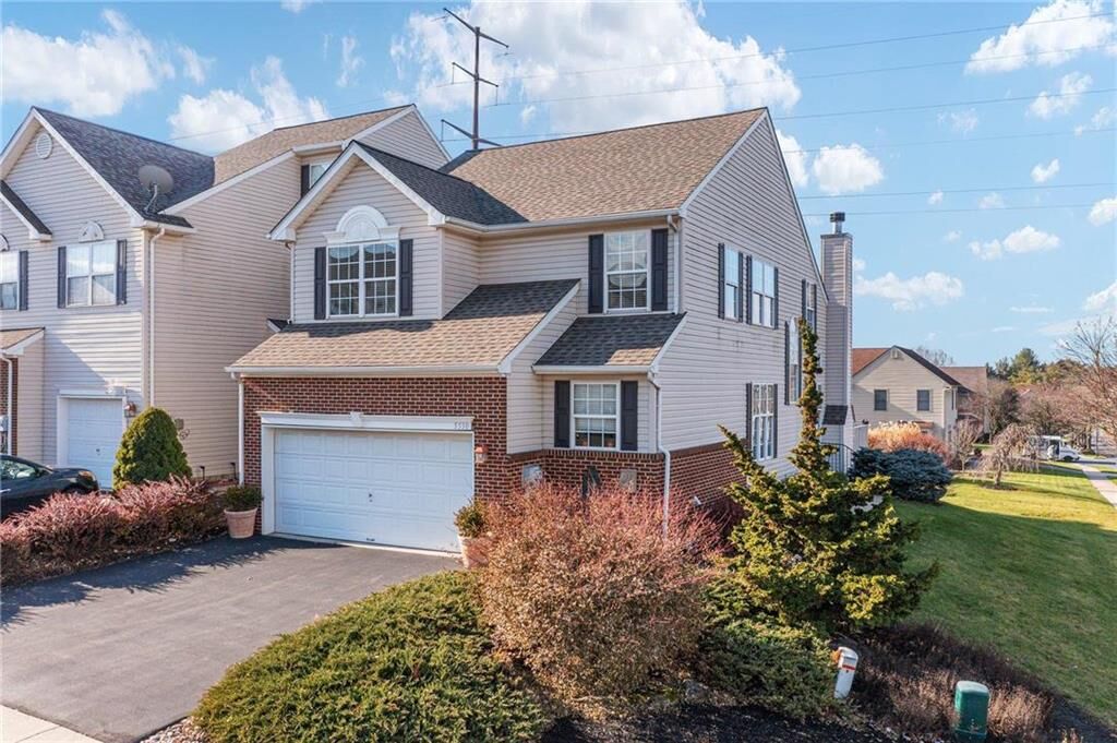 Property Photo: 5550 Spring Ridge Drive PA 18062
